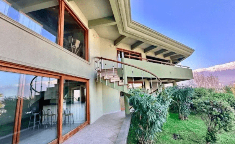 Exclusiva Casa En Santa María Manquehue
