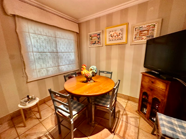 EStupenda casa cercana a Santiago College