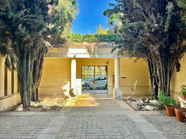 EStupenda casa cercana a Santiago College