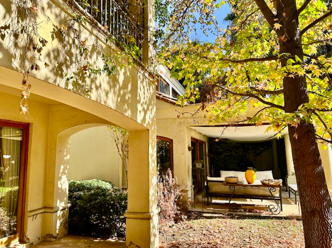 EStupenda casa cercana a Santiago College