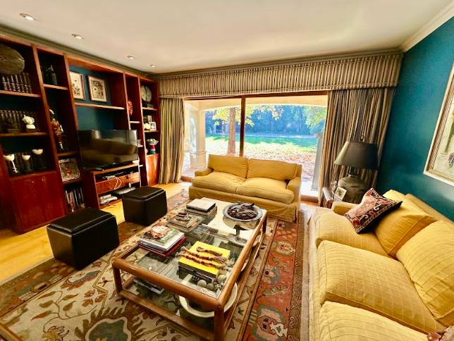 EStupenda casa cercana a Santiago College