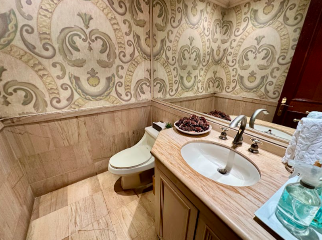 EStupenda casa cercana a Santiago College