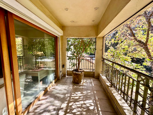 EStupenda casa cercana a Santiago College