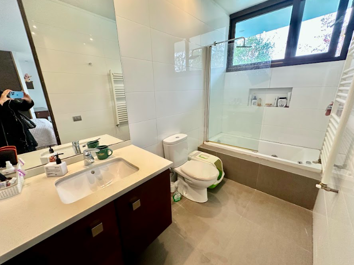 Casa Mediterránea Muy Moderna, En Los Trapenses