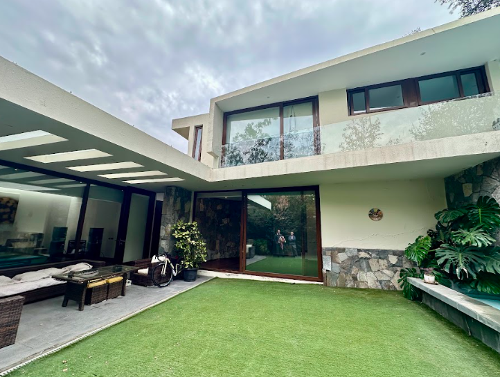 Casa Mediterránea Muy Moderna, En Los Trapenses