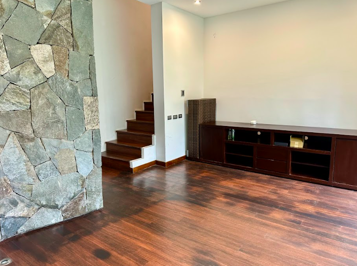 Casa Mediterránea Muy Moderna, En Los Trapenses