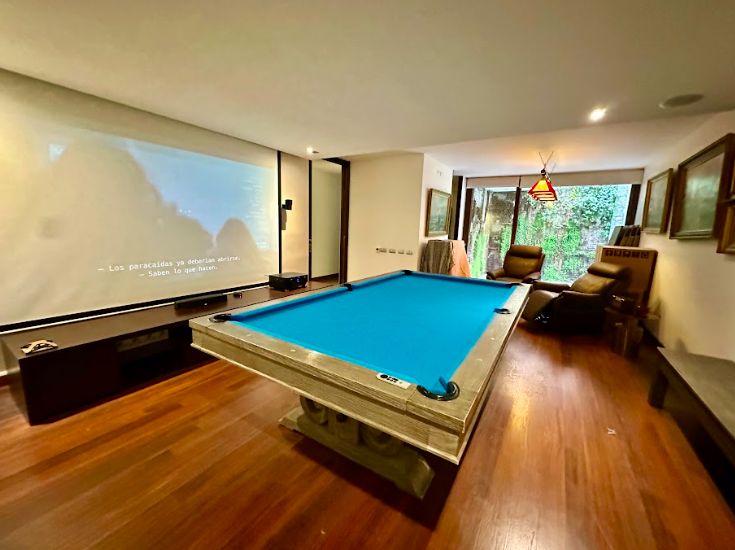 Casa Mediterránea Muy Moderna, En Los Trapenses