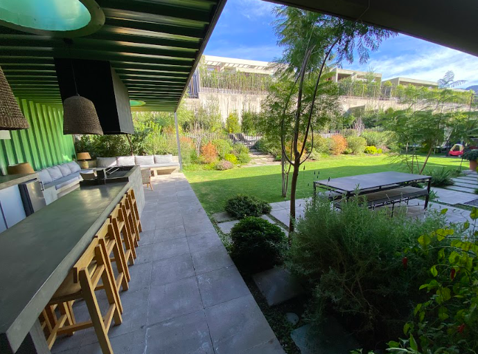 Estupenda Casa Mediterránea En Exclusivo Condominio