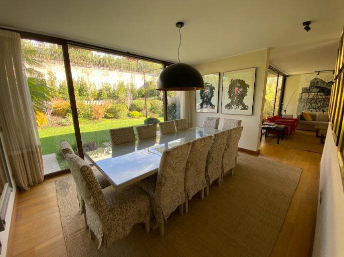 Estupenda Casa Mediterránea En Exclusivo Condominio