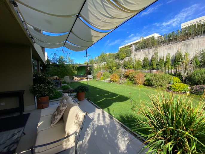 Estupenda Casa Mediterránea En Exclusivo Condominio