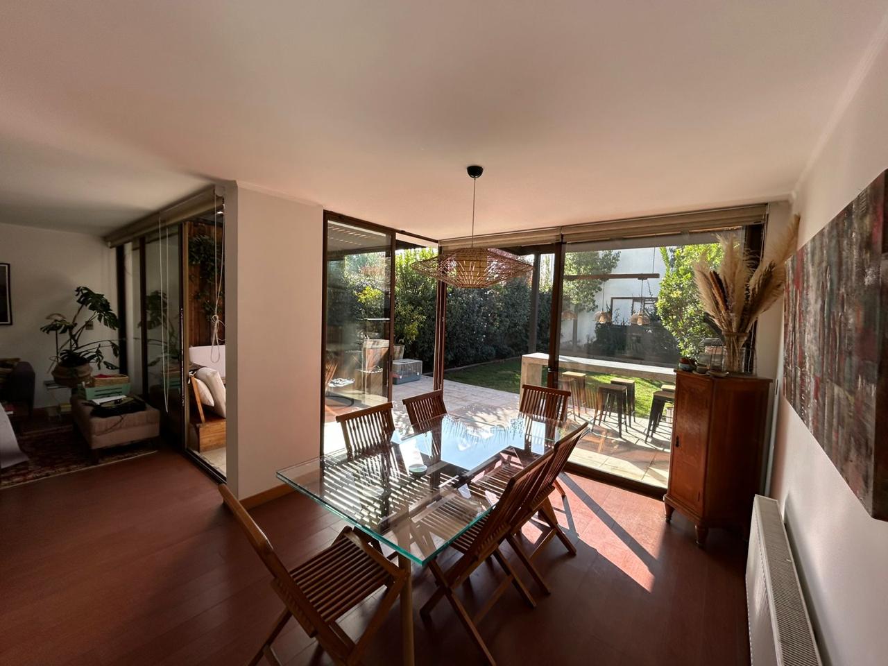 Casa Cercana a Valle de Monasterio – Santiago College