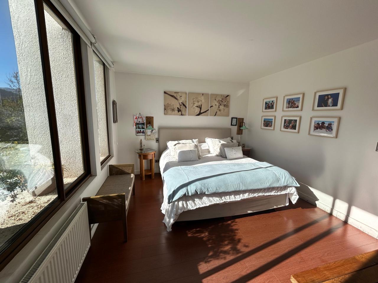 Casa Cercana a Valle de Monasterio – Santiago College