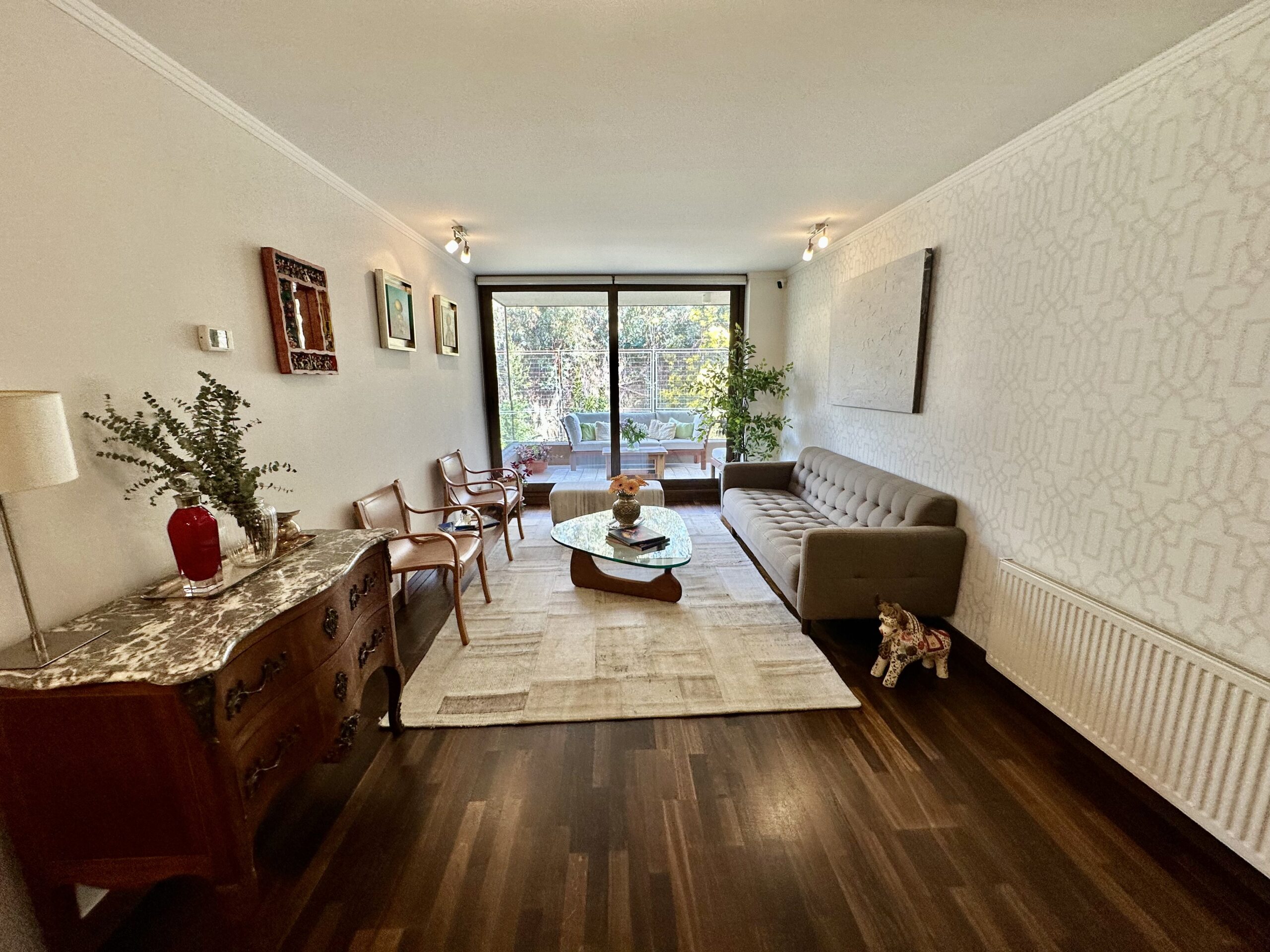 Acogedor, Moderno Departamento Cerca Portal La Dehesa