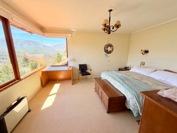 Espectacular Casa Con Hermosa Vista, Cercano A Los Trapenses