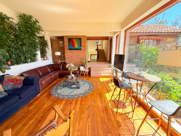 Espectacular Casa Con Hermosa Vista, Cercano A Los Trapenses