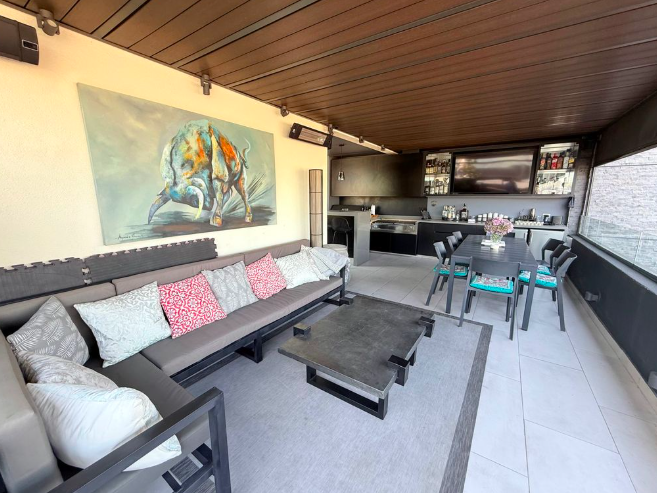 Espectacular Triplex con azotea, Cercano A Los Trapenses.