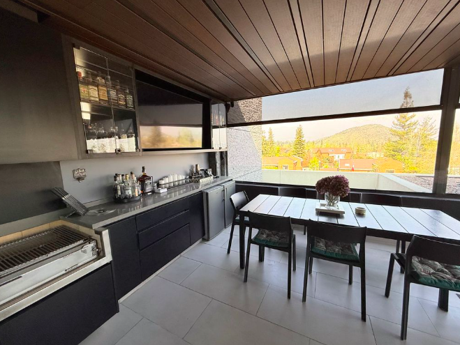 Espectacular Triplex con azotea, Cercano A Los Trapenses.