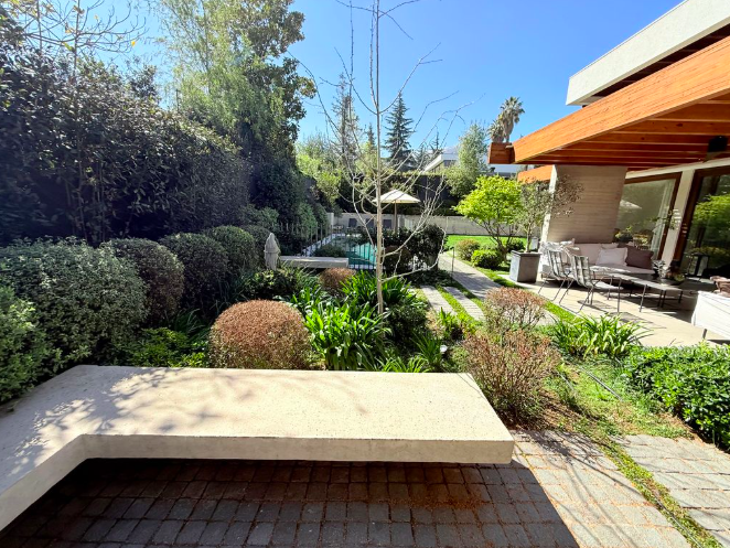 Exclusiva Casa En Condominio En San Carlos De Apoquindo