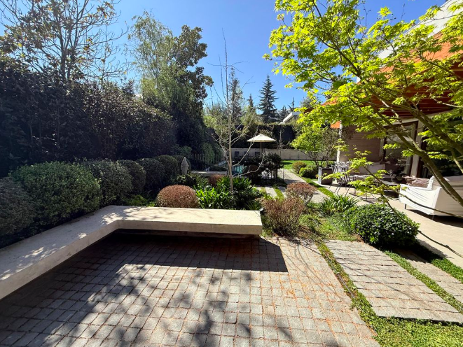 Exclusiva Casa En Condominio En San Carlos De Apoquindo