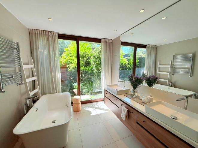 Exclusiva Casa En Condominio En San Carlos De Apoquindo