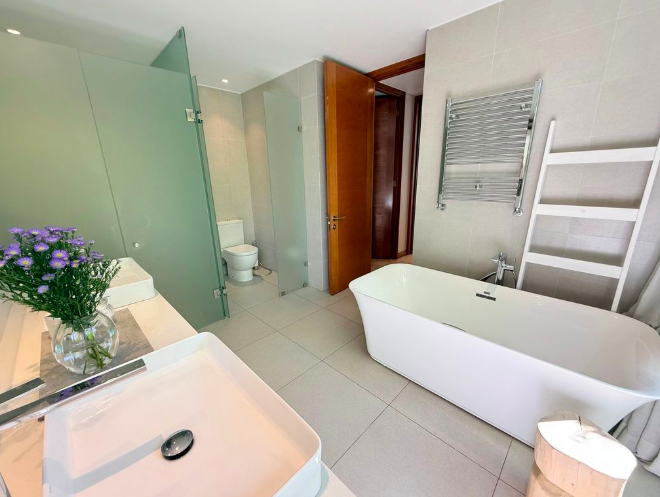 Exclusiva Casa En Condominio En San Carlos De Apoquindo