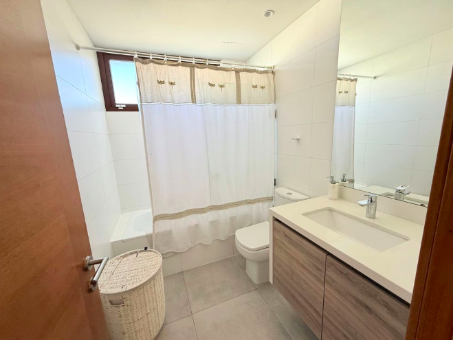 Exclusiva Casa En Condominio En San Carlos De Apoquindo