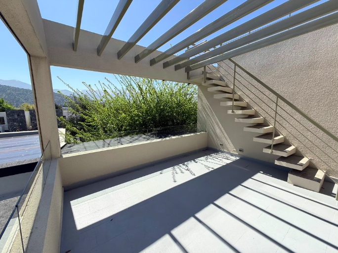 Casa En Arriendo En Los Trapenses EN EXCLUSIVO CONDOMINIO