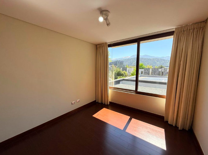 Casa En Arriendo En Los Trapenses EN EXCLUSIVO CONDOMINIO