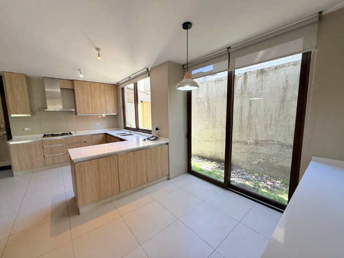 Casa En Arriendo En Los Trapenses EN EXCLUSIVO CONDOMINIO