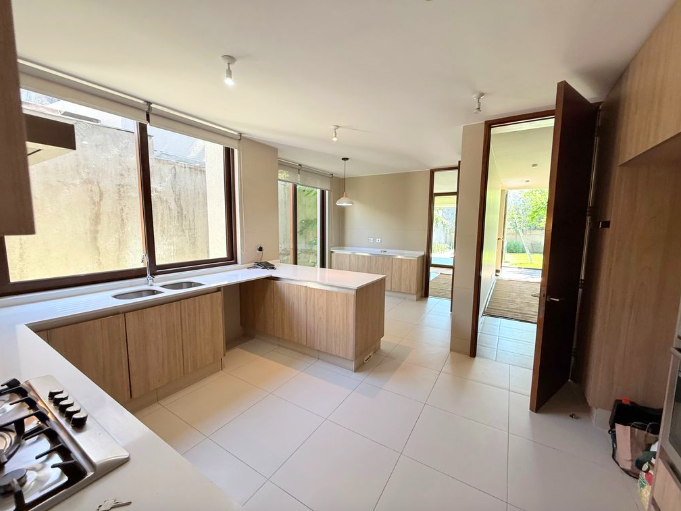 Casa En Arriendo En Los Trapenses EN EXCLUSIVO CONDOMINIO