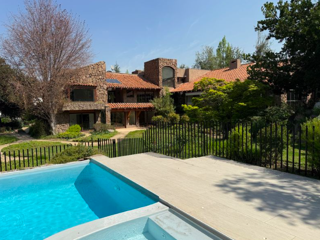 Casa en Venta – arriendo En Club De Golf Lomas De La Dehesa