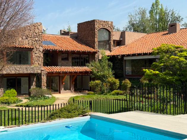 Casa en Venta – arriendo En Club De Golf Lomas De La Dehesa