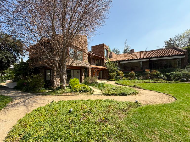 Casa en Venta – arriendo En Club De Golf Lomas De La Dehesa