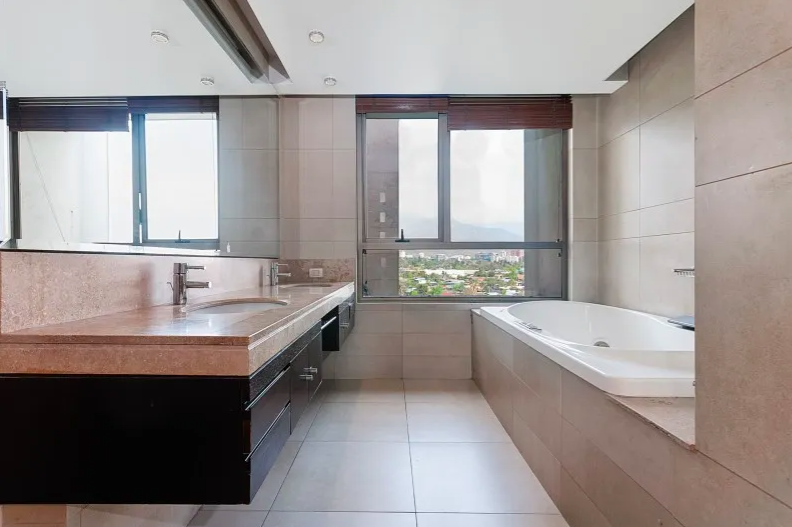 Espectacular Penthouse Sector Sport Frances