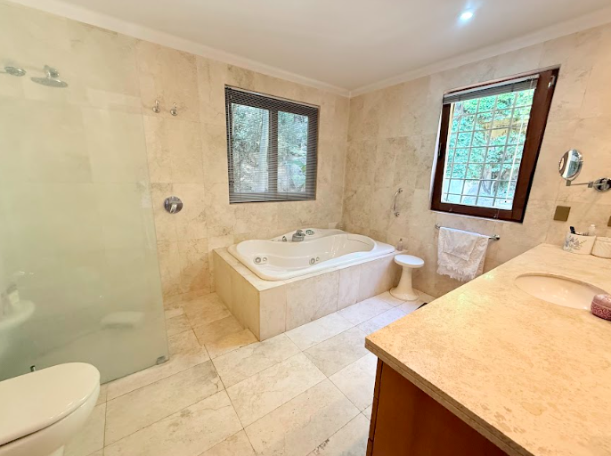 CASA VENTA – ARRIENDO I VALLE ESCONDIDO