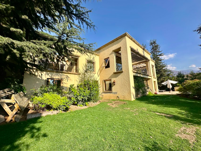 CASA VENTA – ARRIENDO I VALLE ESCONDIDO