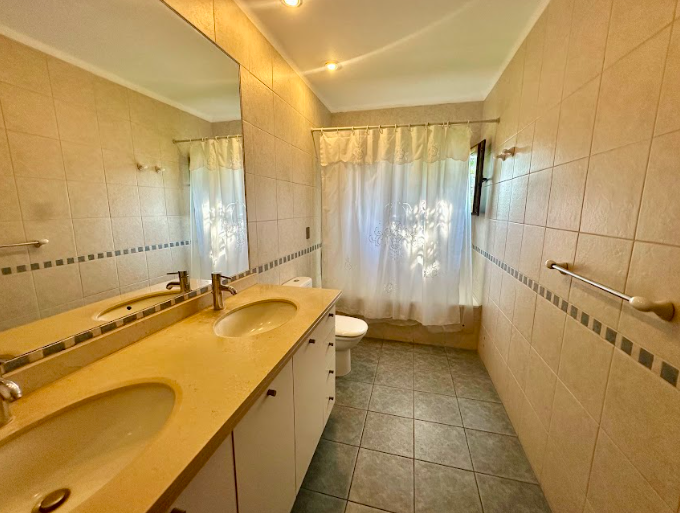 CASA VENTA – ARRIENDO I VALLE ESCONDIDO