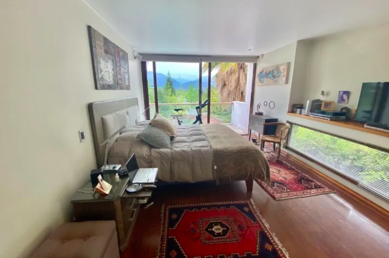 CASA MEDITERRANEA CERCANA A MANQUEHUE ORIENTE – LA DEHESA