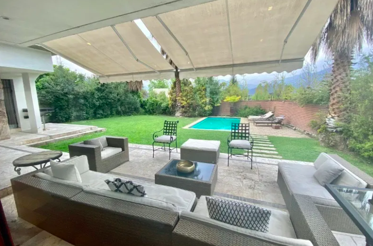 CASA MEDITERRANEA CERCANA A MANQUEHUE ORIENTE – LA DEHESA