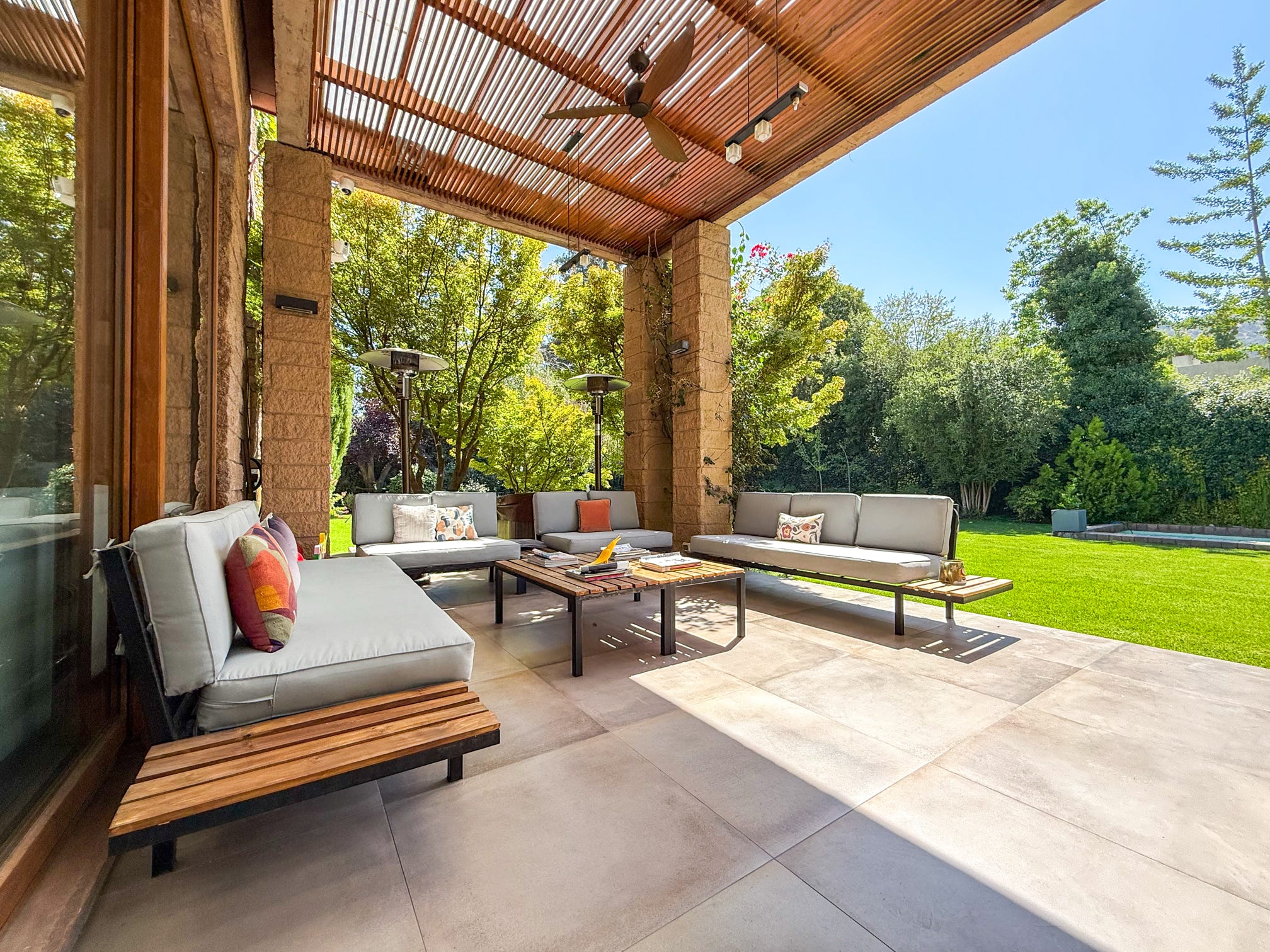 Espectacular Casa En Arriendo – La Dehesa I Las Pataguas
