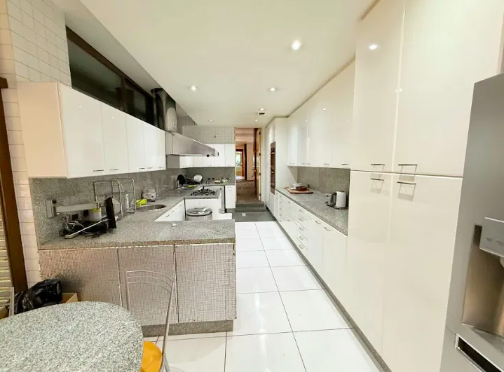 Casa En Arriendo En San Damián, Las Condes