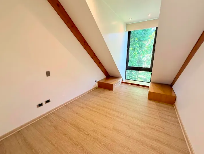 Casa En Arriendo En San Damián, Las Condes