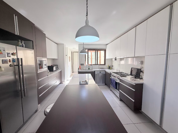 Lindo Townhouse En Los Trapenses, Cerca A Colegio Creighouse