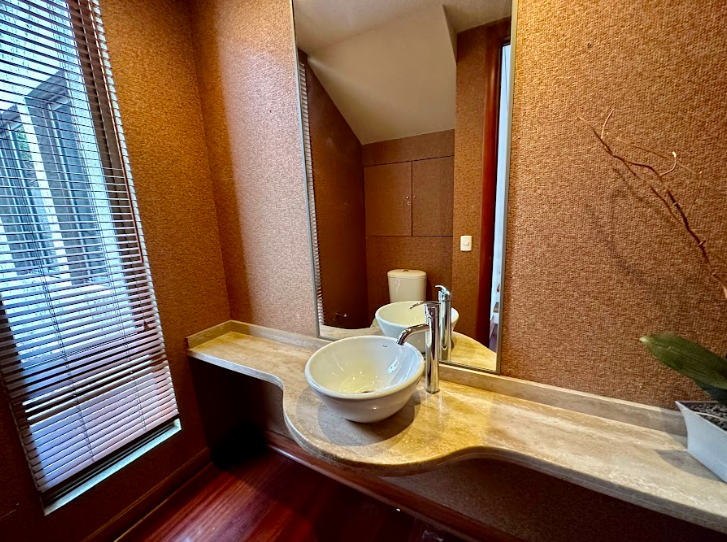 Increible Y Elegante Departamento Duplex Con Jardín Propio