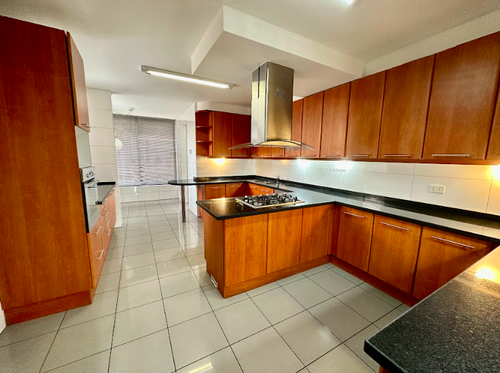Increible Y Elegante Departamento Duplex Con Jardín Propio
