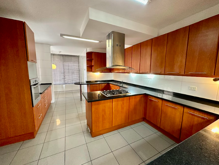 Increible Y Elegante Departamento Duplex Con Jardín Propio