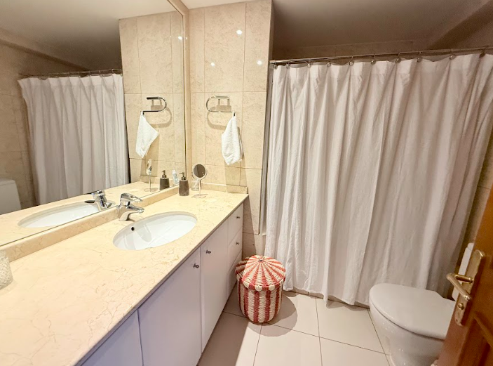 Departamento En Venta En Vitacura – Lo Curro