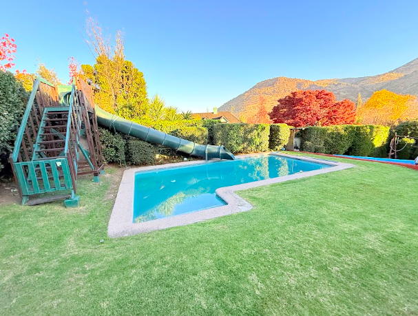 Preciosa Casa A Pasos De Santiago College, Everest, Newland