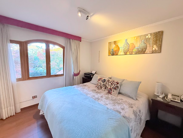 Preciosa Casa A Pasos De Santiago College, Everest, Newland