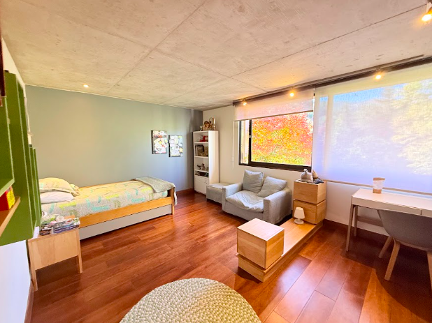 Espectacular casa mediterránea en Condominio con arquitectura moderna